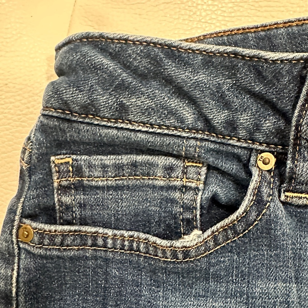 Denim Tommy Hilfiger Blue Women's Shorts-Size 2! - Picture 6 of 9